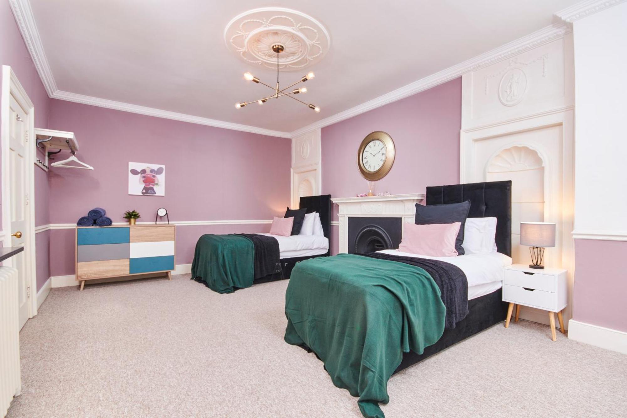 Beautiful 2Bedroom 4 Actual Beds House With Wifi By Purestay Bath Exterior foto